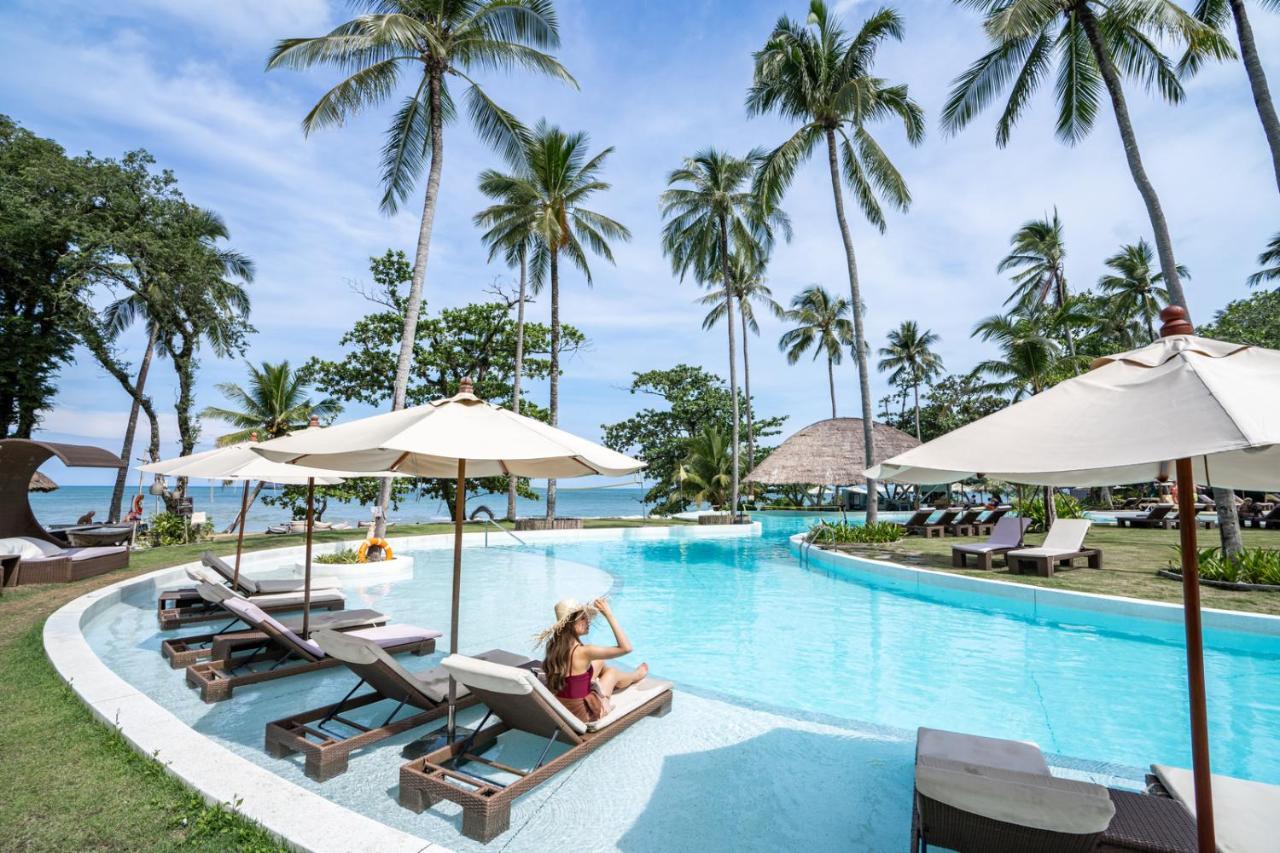 Eden Beach Khaolak Resort And Spa A Lopesan Collection Hotel - Sha Extra Plus Khao Lak Exterior foto The swimming pool at the resort