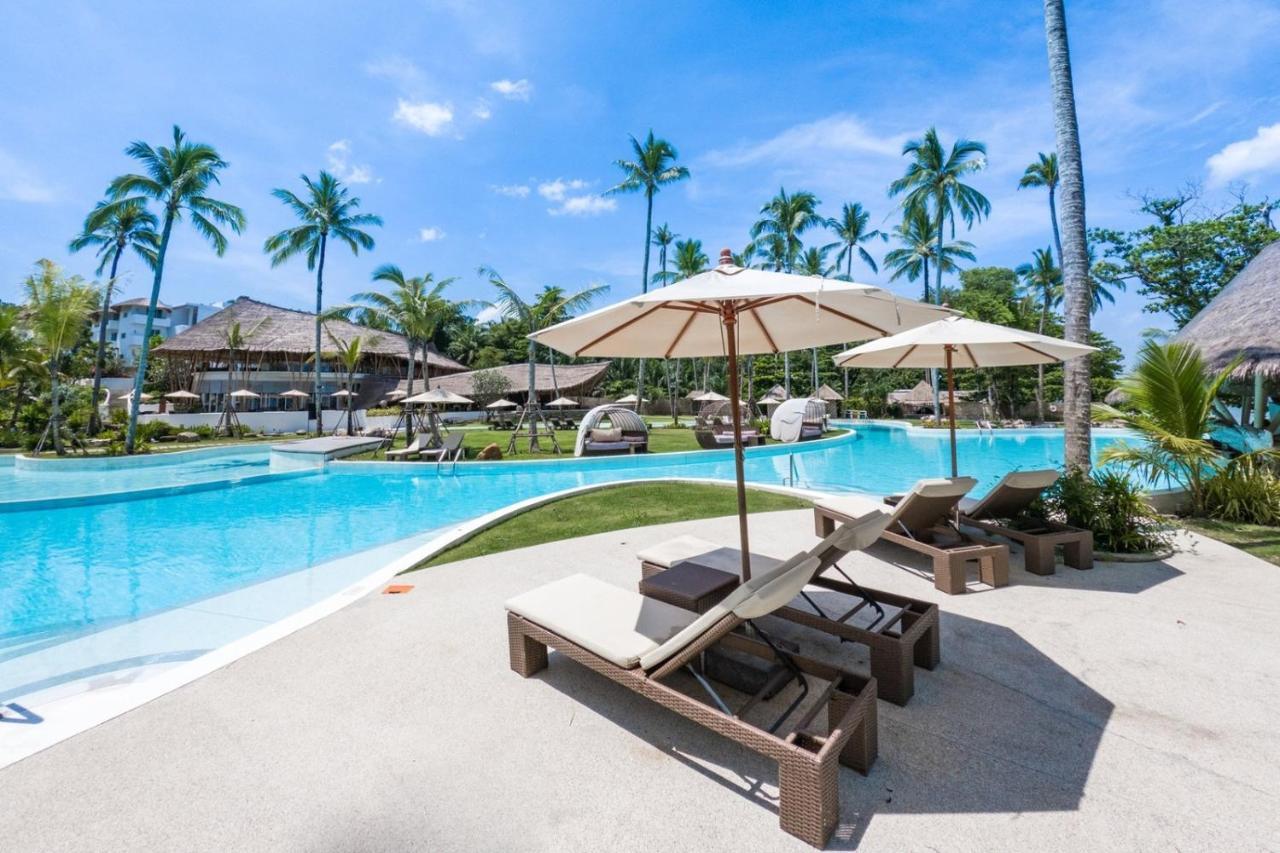 Eden Beach Khaolak Resort And Spa A Lopesan Collection Hotel - Sha Extra Plus Khao Lak Exterior foto The swimming pool at the resort