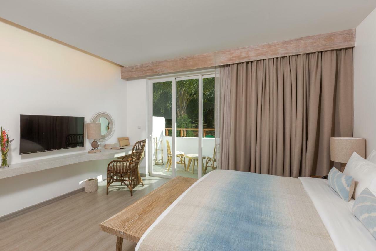 Eden Beach Khaolak Resort And Spa A Lopesan Collection Hotel - Sha Extra Plus Khao Lak Exterior foto Deluxe room