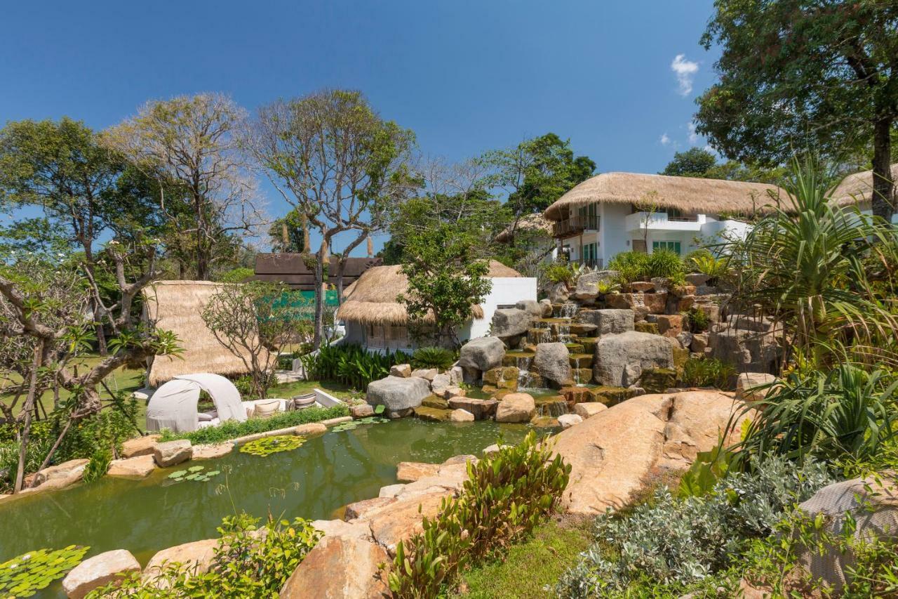 Eden Beach Khaolak Resort And Spa A Lopesan Collection Hotel - Sha Extra Plus Khao Lak Exterior foto The Waterfall
